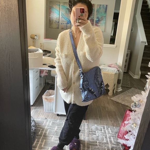 NWT Givenchy Voyou Medium Hobo - Picture 14 of 16